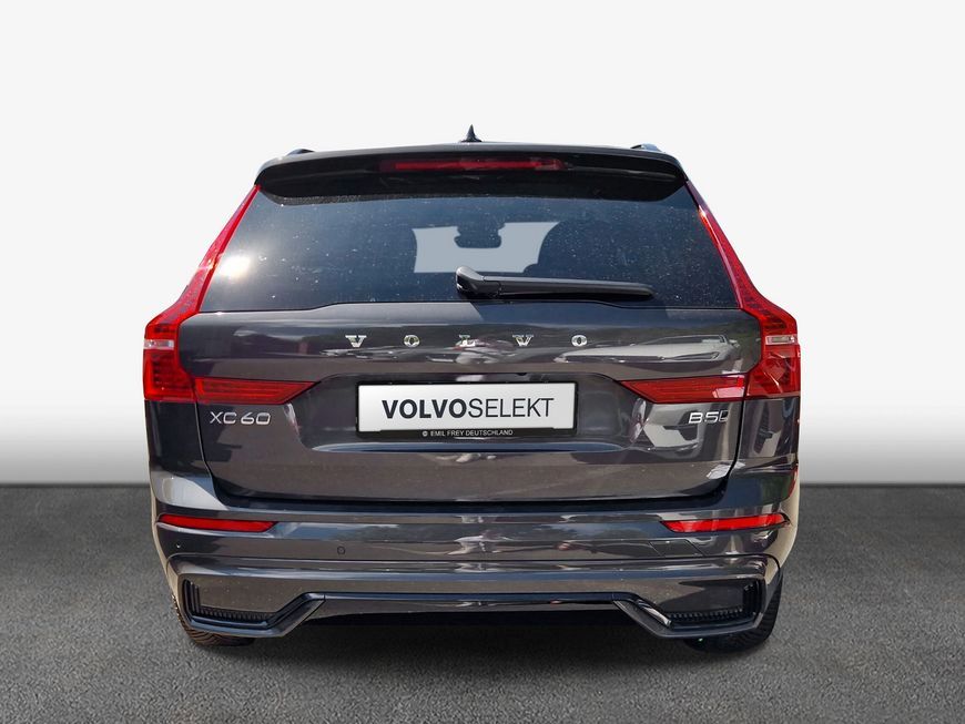 Volvo XC60 B5 B AWD Plus Dark