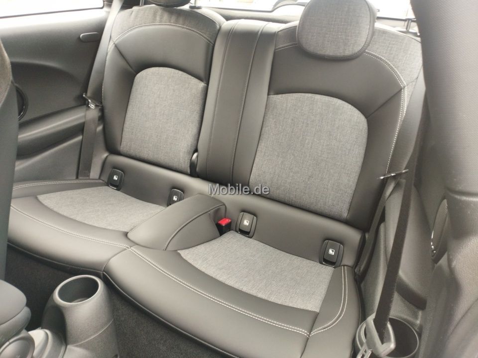 MINI COOPER SE Classic - Samsaru's Car Outlet