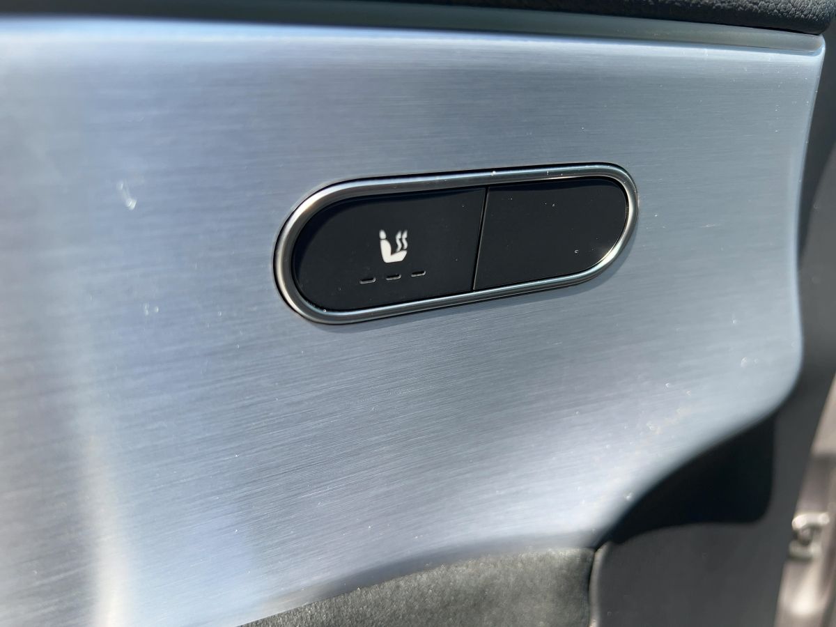 Mercedes-Benz A 180 AMG Line - Samsaru's Car Outlet
