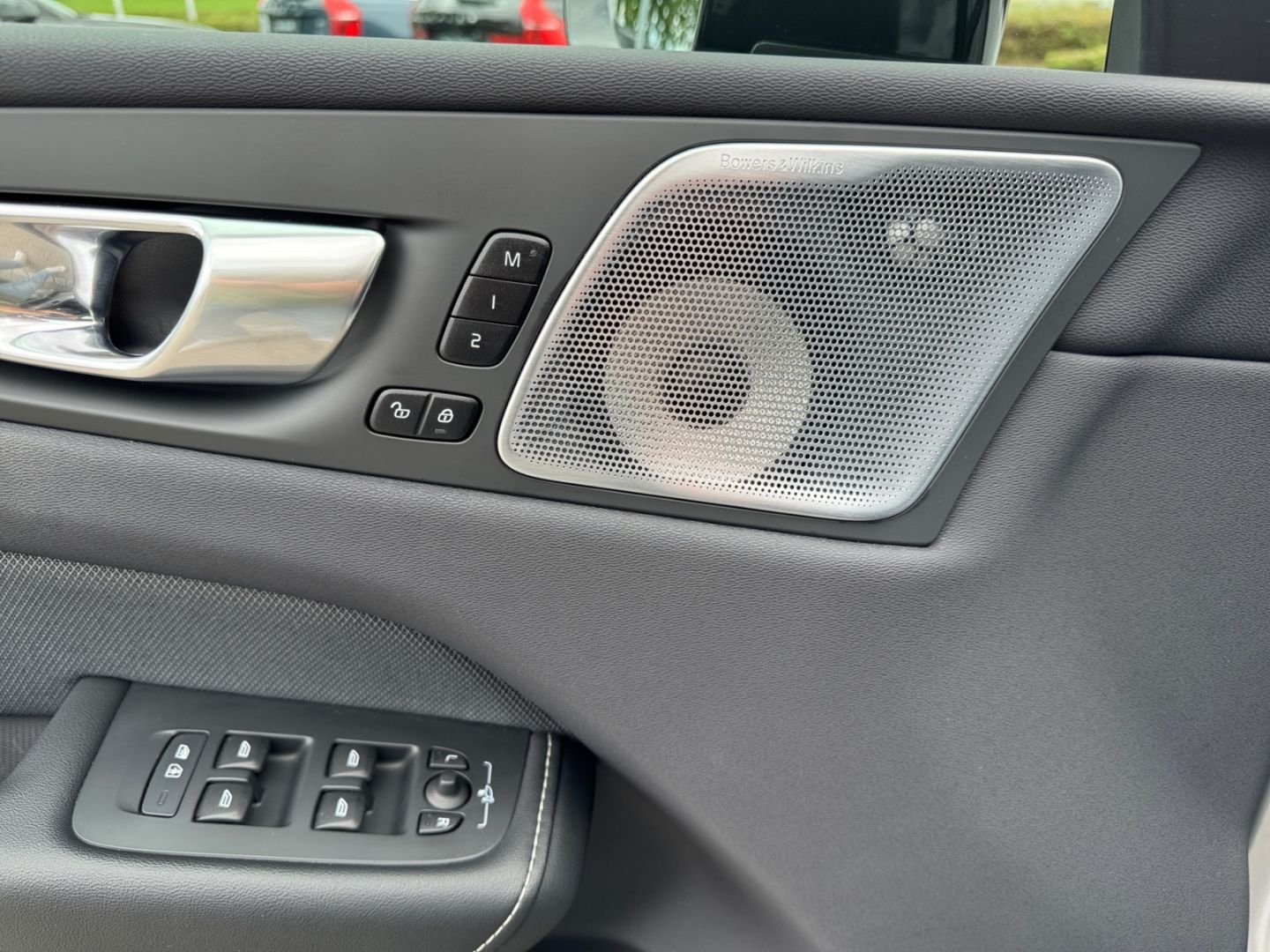 Volvo XC60 Ultimate Dark T8 AWD Bowers&Wilkins Luftfah