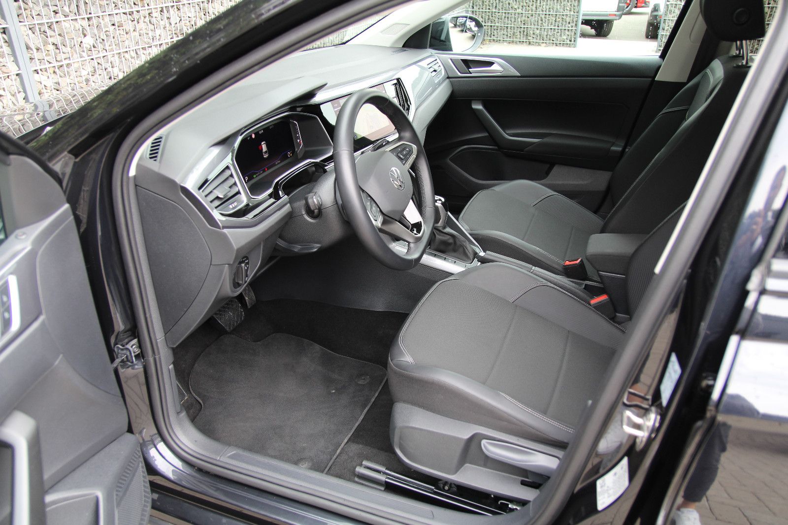 Volkswagen Taigo 1.5 TSI DSG Style - Samsaru's Car Outlet