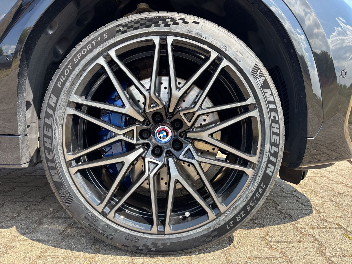 BMW X6 M Competition+HUD+TV+El. Panodach+ACC+360°Kam