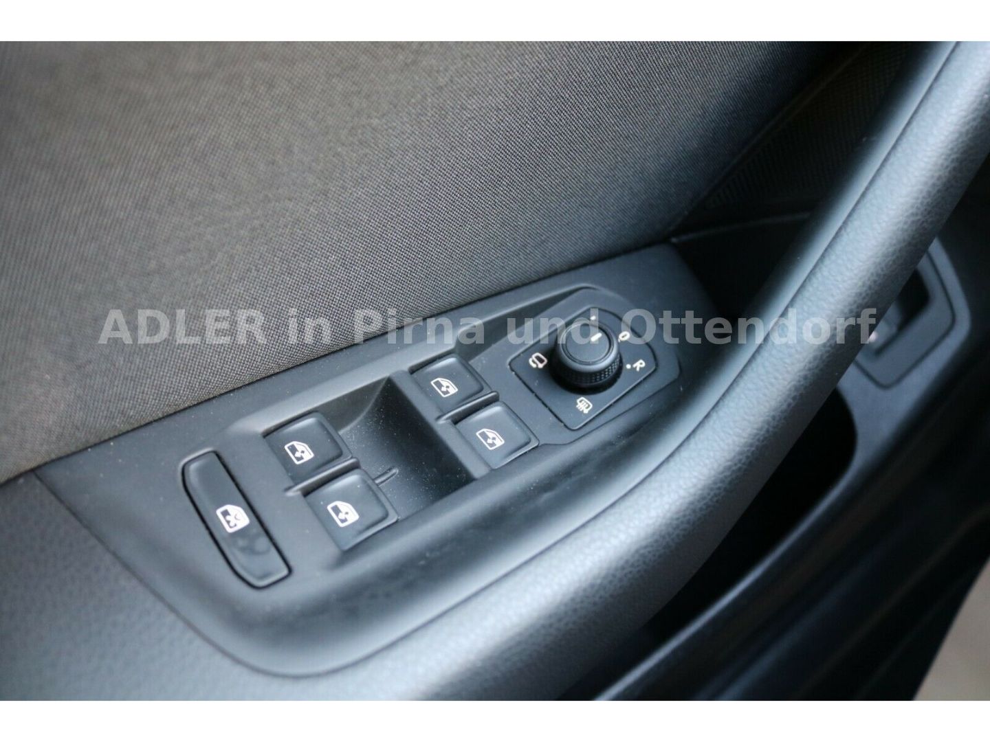 Volkswagen Passat 2.0 TDI DSG - Samsaru's Car Outlet