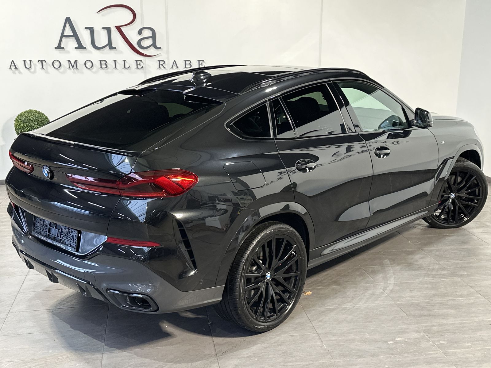 BMW X6 xDrive40d M-Sport NAV+LASER+AHK+PANO+HEAD-UP
