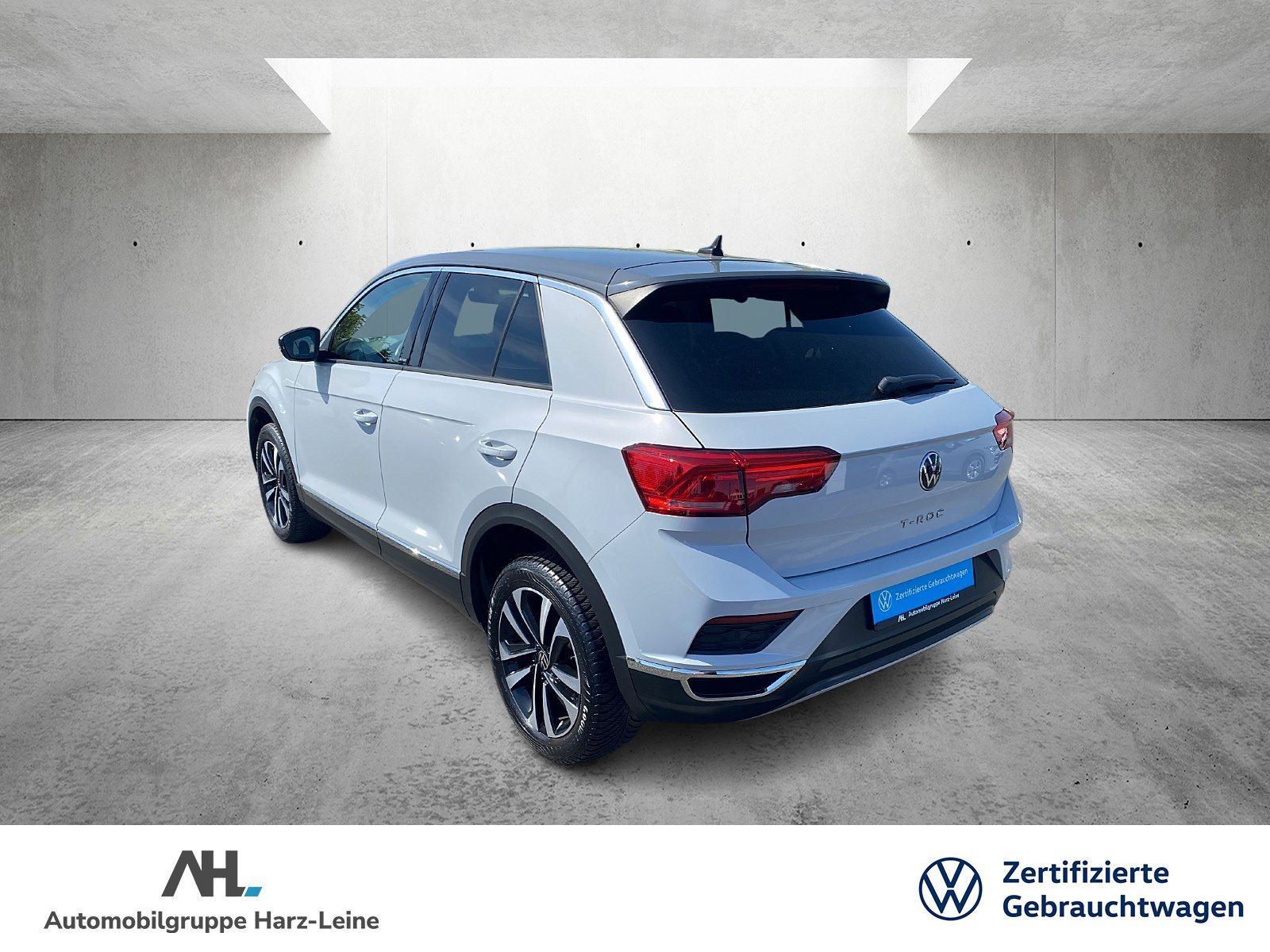 Volkswagen T-Roc 1.5 TSI United DSG - Samsaru's Car Outlet