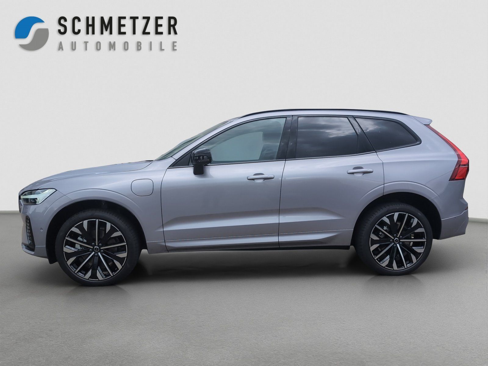 Volvo XC60 T8 AWD Ultra Dark - Samsaru's Car Outlet