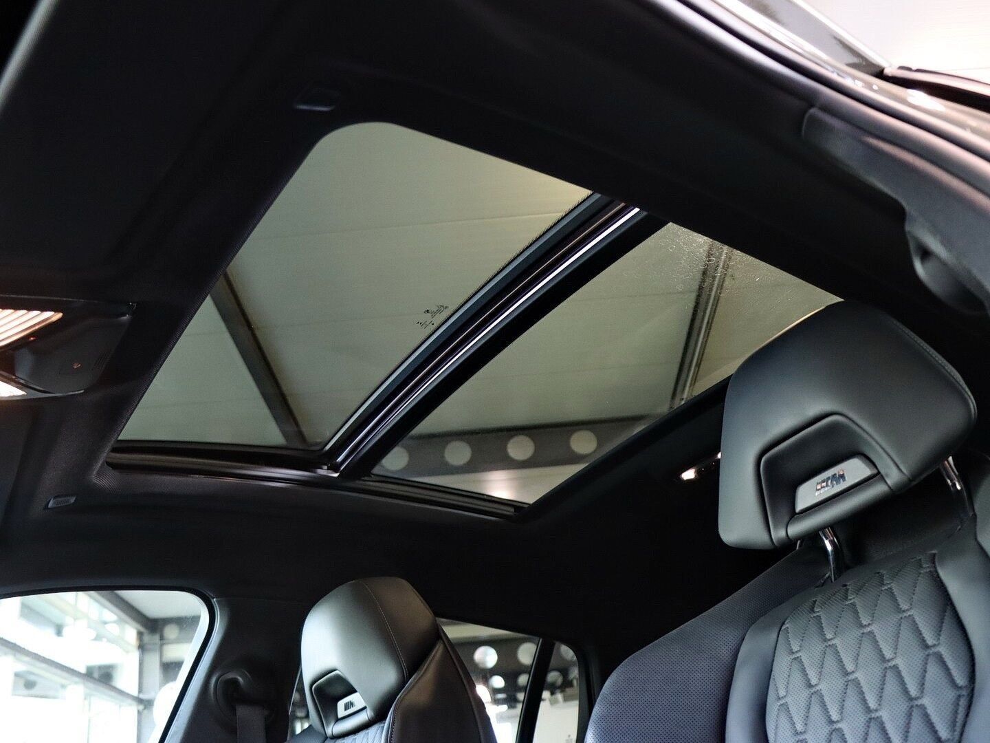 BMW X6 xDrive40d M Sport AHK Panno Head-UP - 22" LM