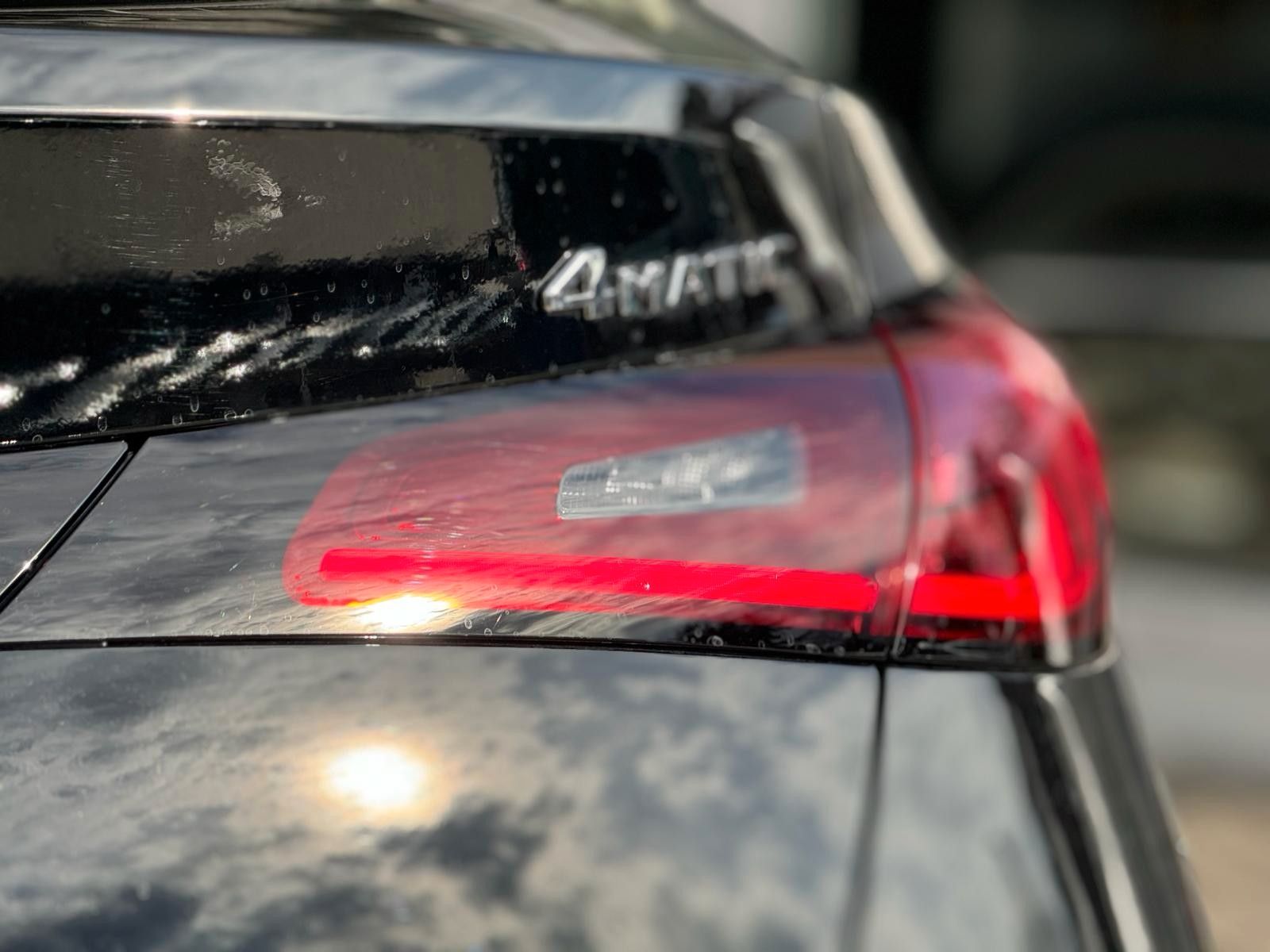 Mercedes-Benz GLC 300 de 4Matic Plug-In - Samsaru's Car Outlet