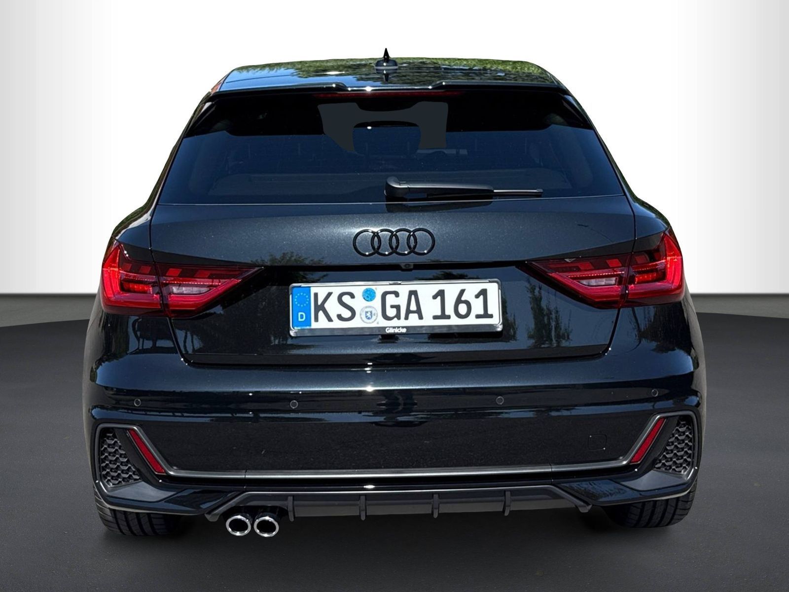 Audi A1 Sportback S line 40 2.0 TFSI DSG, RFK, LED