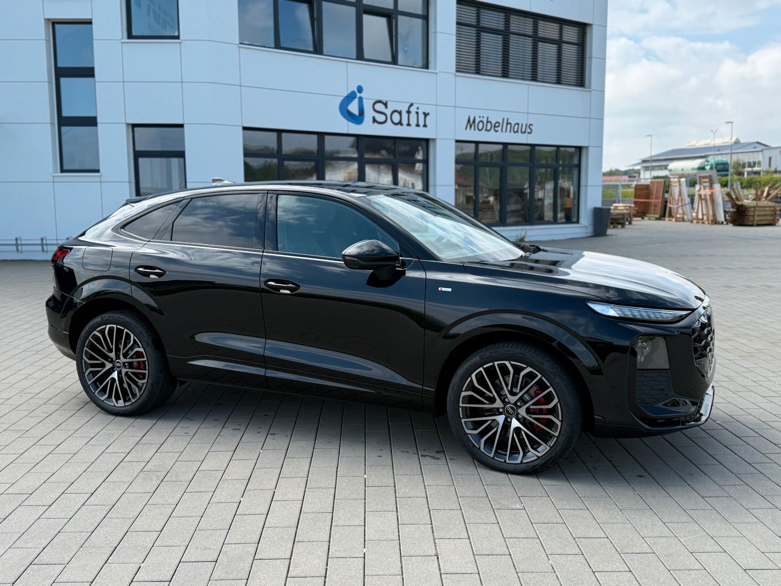 Audi Q3 Sportback S-LINE quattro+AHK+PANO+SONOS