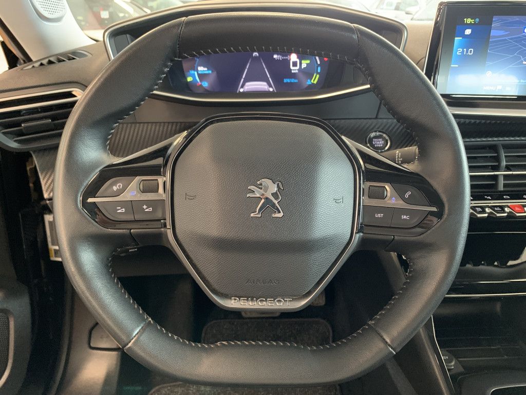 Peugeot 2008 (e-) Allure - Samsaru's Car Outlet