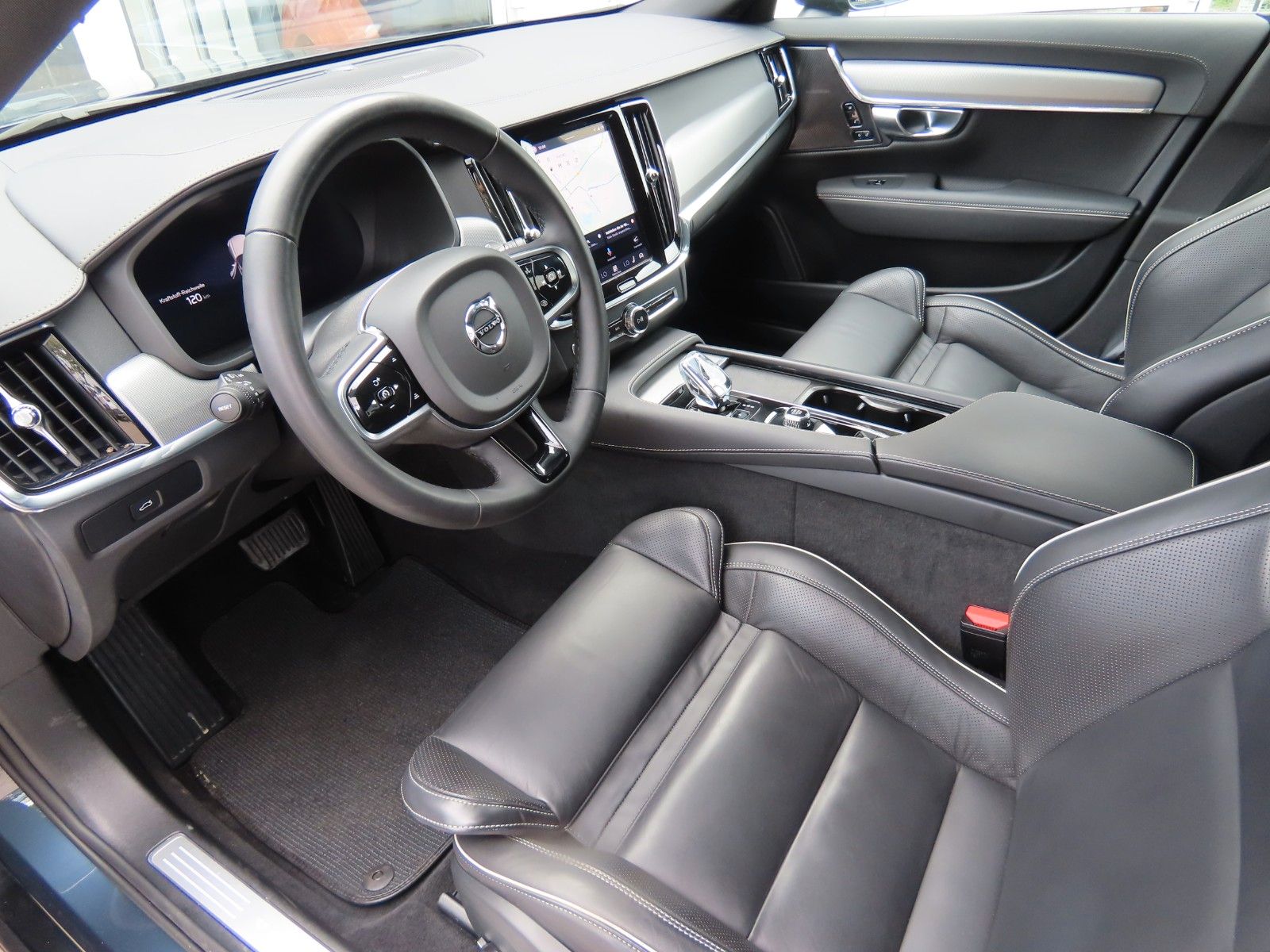 Volvo V90 B4 CC Plus (Standheizung; 360° Kamera;...)