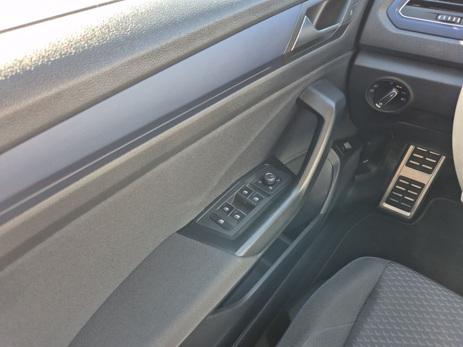 Volkswagen T-Roc TSI United - Samsaru's Car Outlet