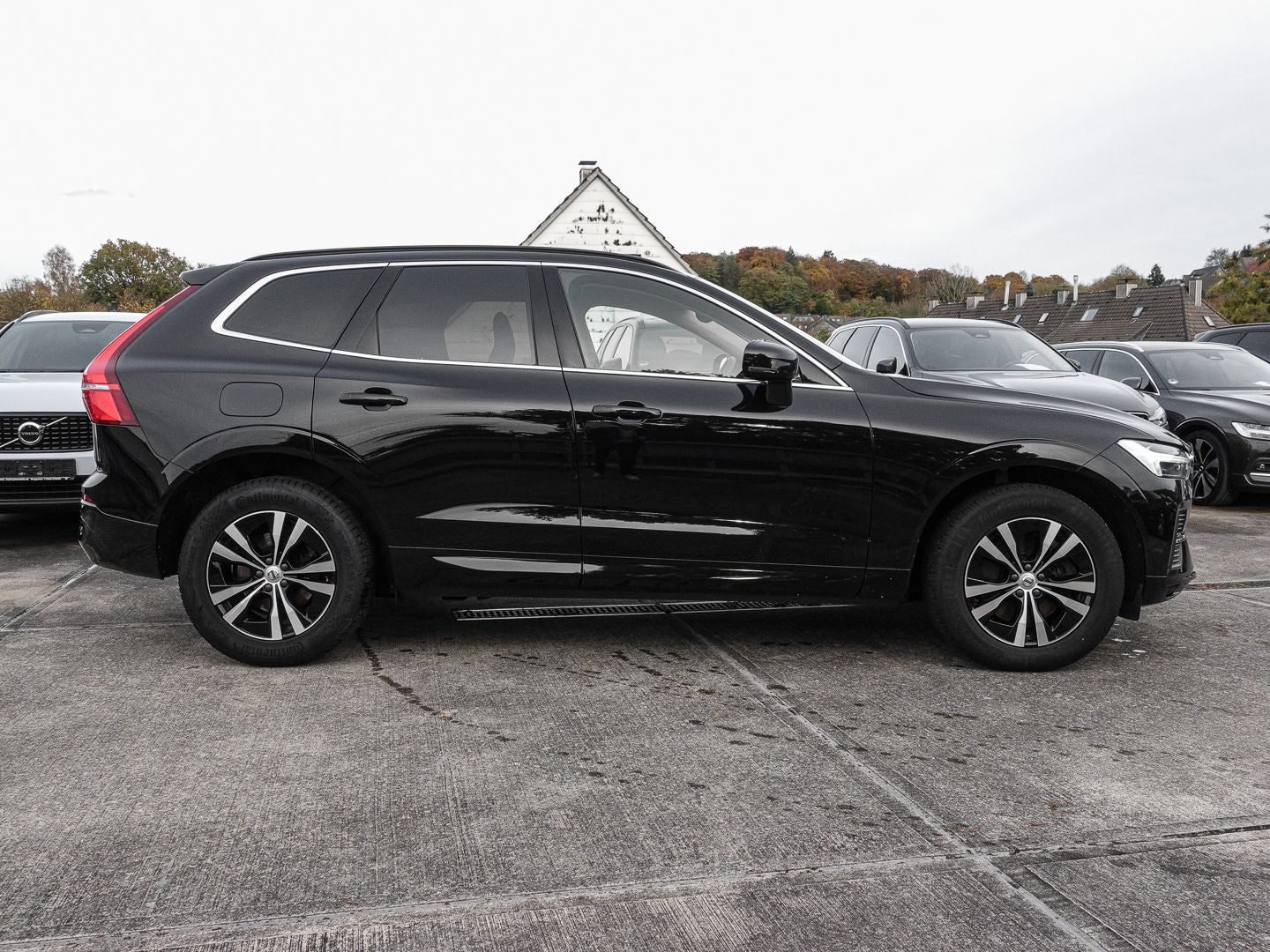 Volvo XC60 Momentum Pro AWD B4 Diesel EU6d AHK Digital
