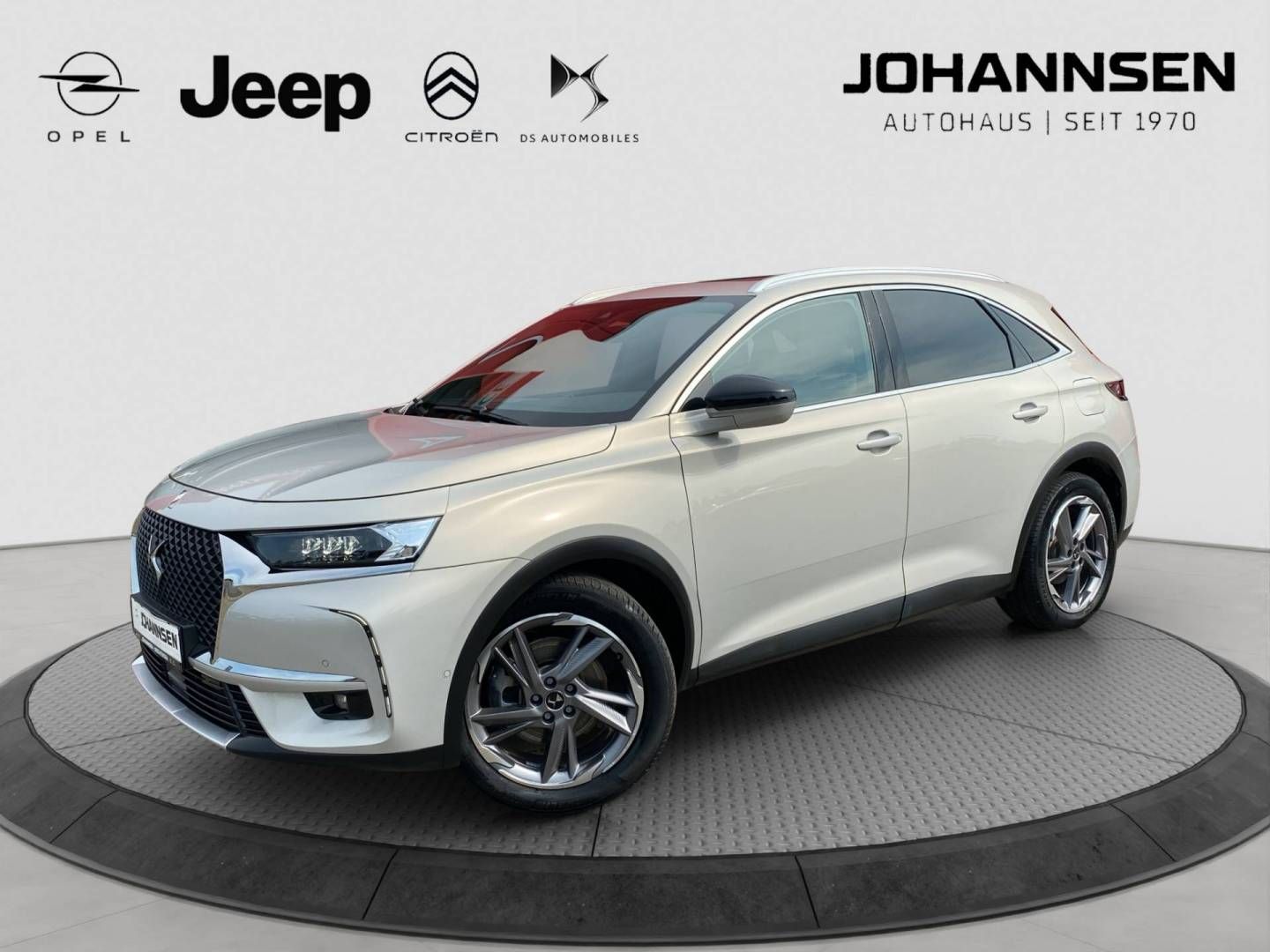 DS Automobiles DS7 (Crossback) E-Tense 300 1.6