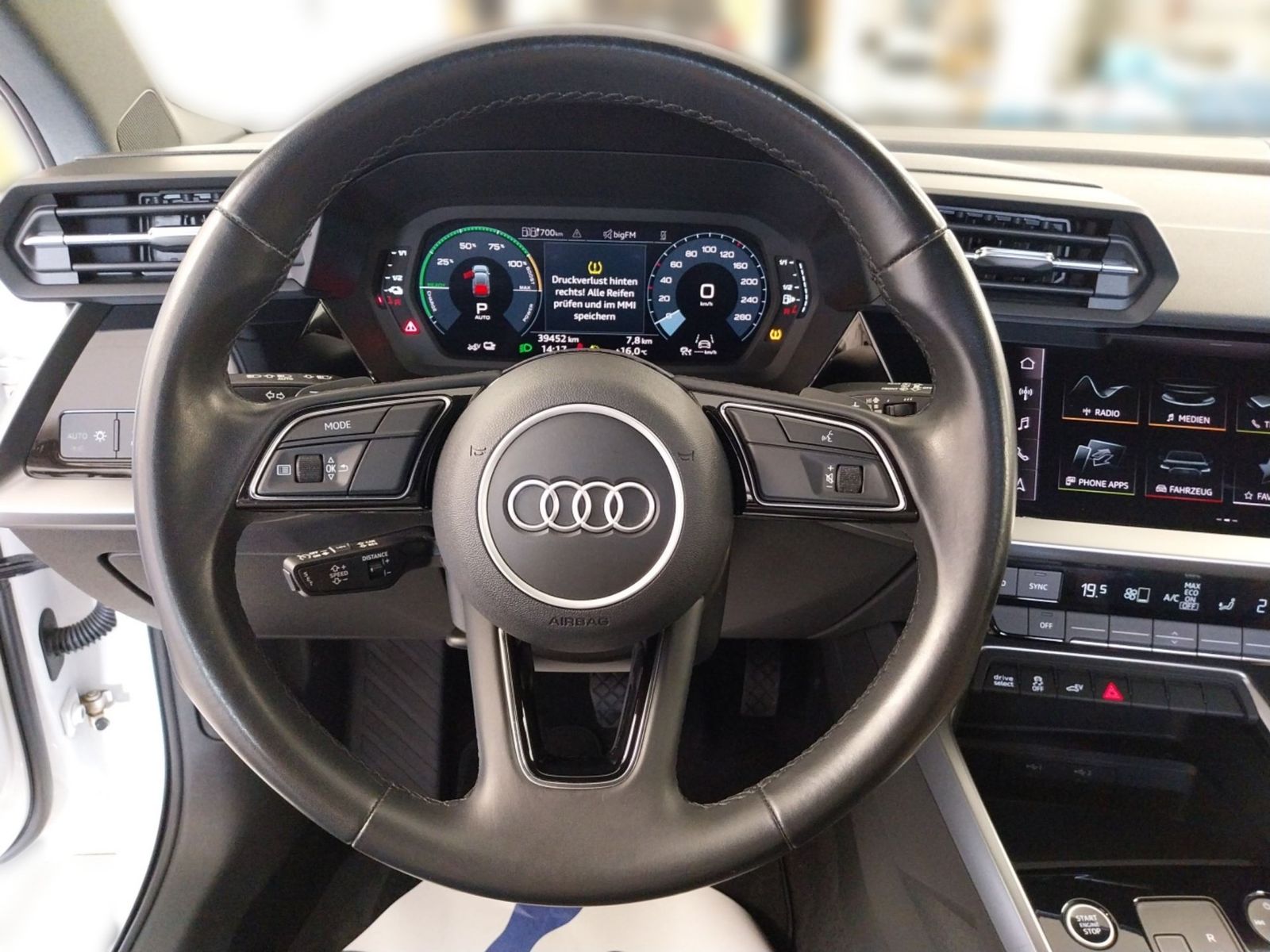 Audi A3 Sportback AHK*LED*17LM*NAVI*SPS*GRA*AUT AHK