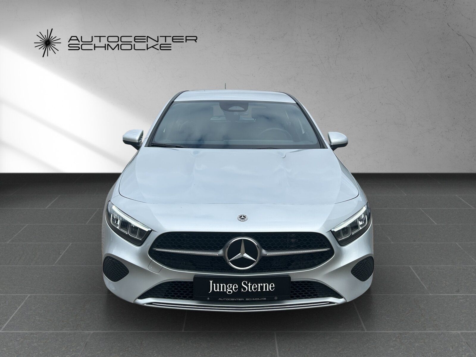 Mercedes-Benz A 200 PROGRESSIVE LINE - Samsaru's Car Outlet