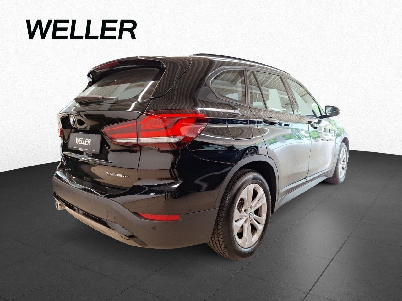 BMW X1 xDrive25e Advantage - Samsaru's Car Outlet