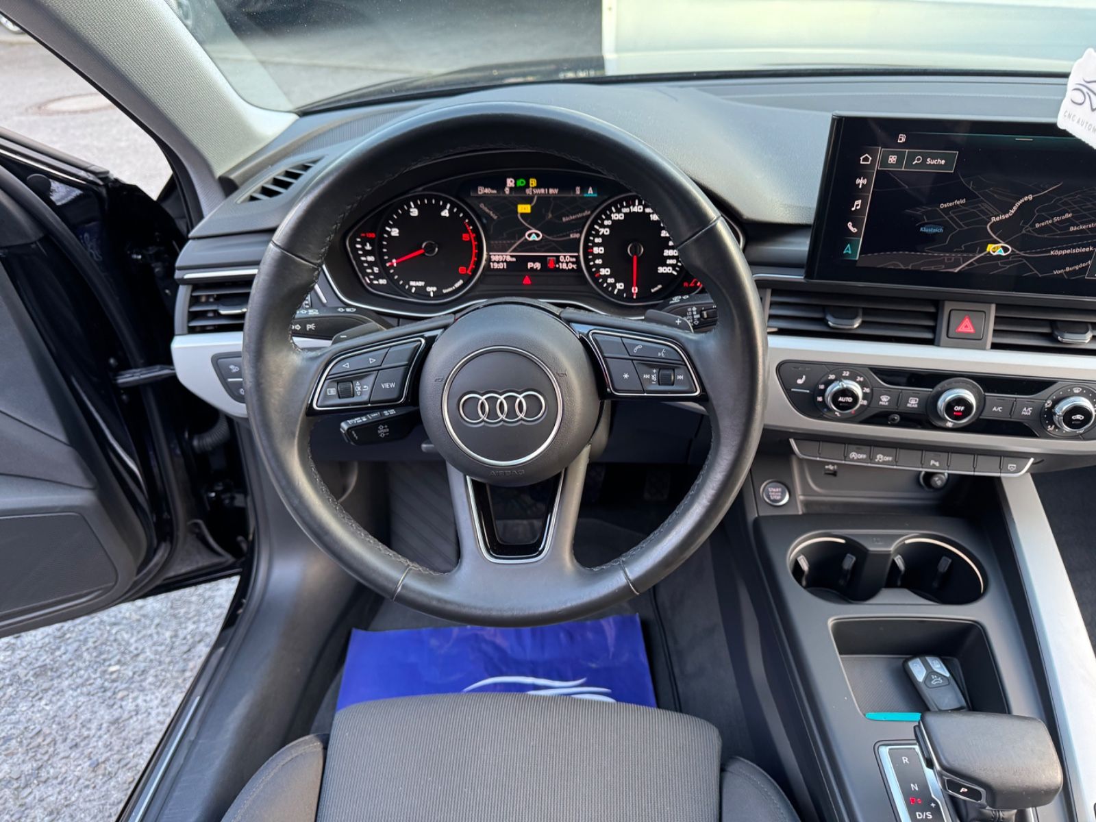 Audi A4 Avant 35 TDI - Samsaru's Car Outlet