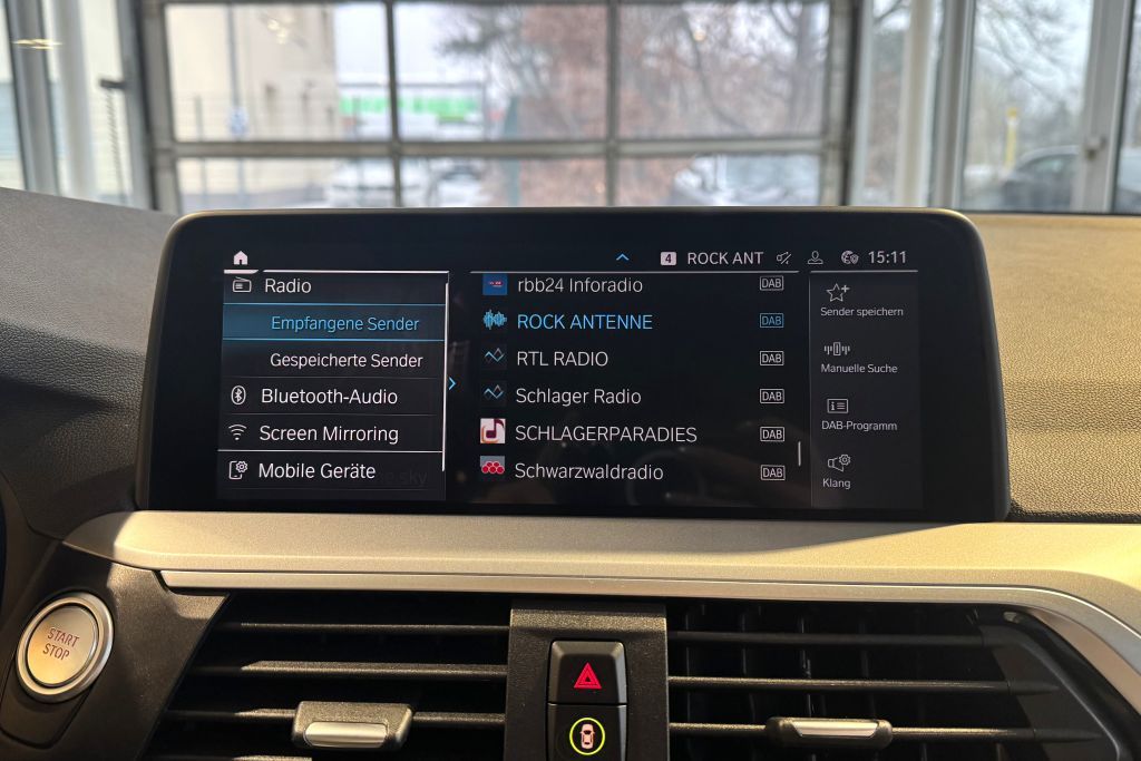 BMW X3 xDrive30e PANO+KAM+KOMF+HUD+HIFI+DAB+LEDer+AL