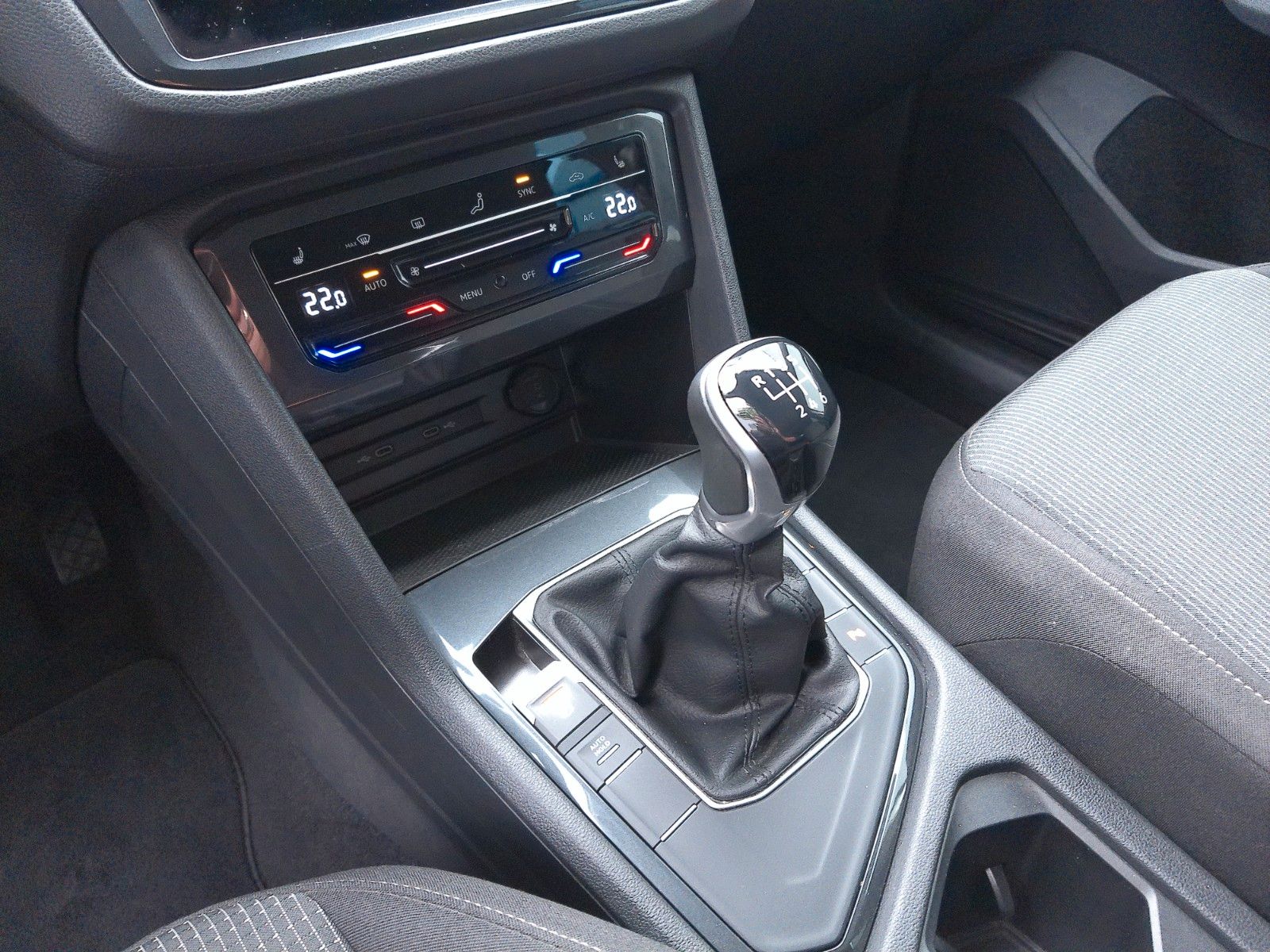Volkswagen Tiguan 1.5 TSI BMT 110KW Facelift - Samsaru's Car Outlet