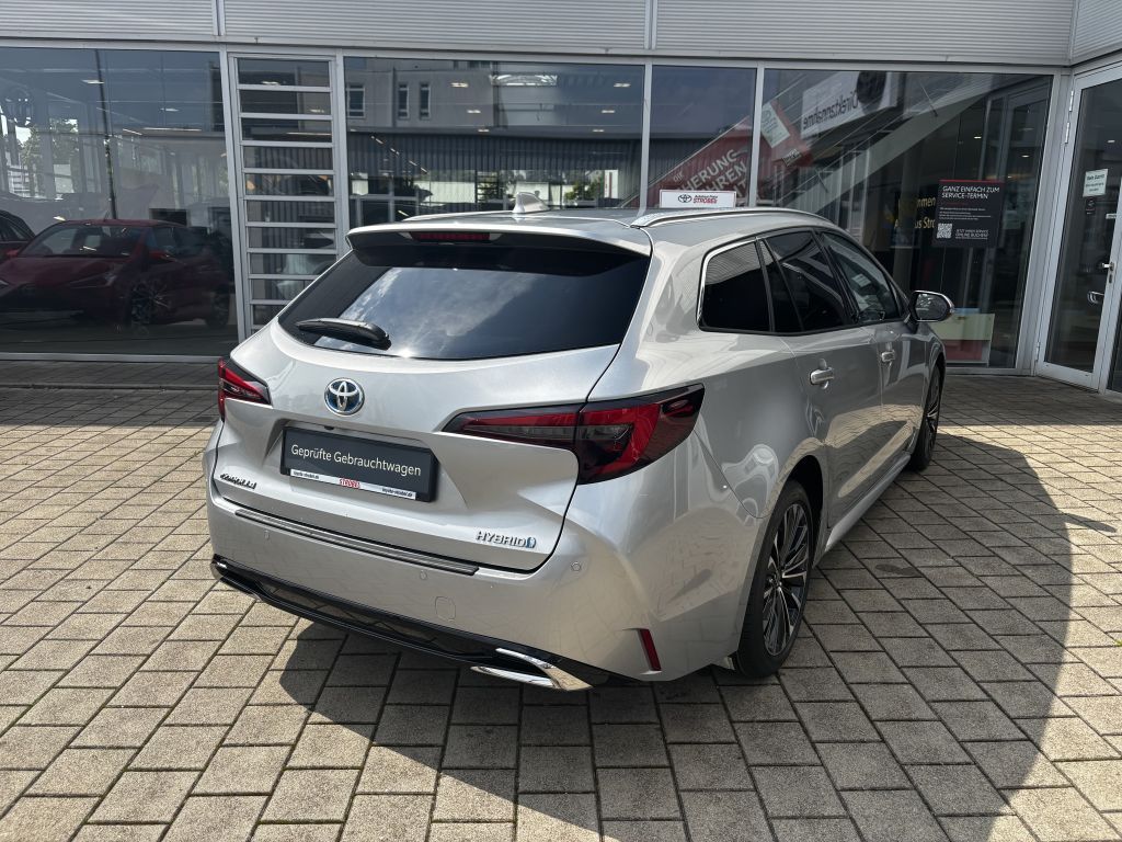 Toyota Corolla 2.0 Hybrid Touring Sports Team D. mit Te