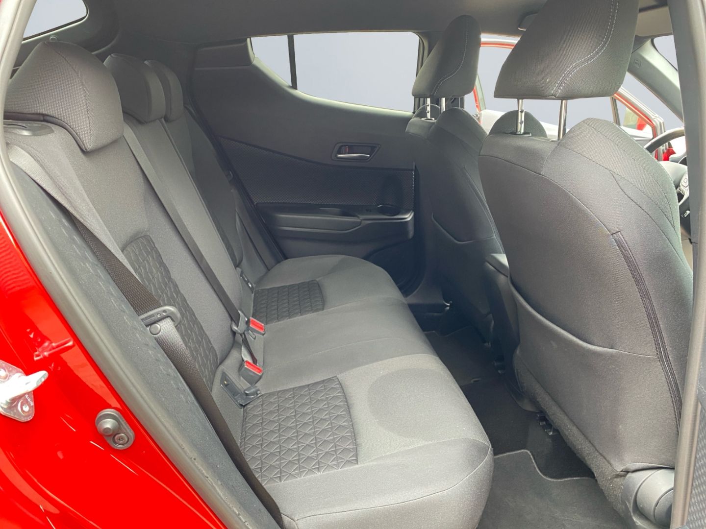 Toyota C-HR 2.0 Hybrid Team D *LED*ACC*Navi*CarPlay*CAM