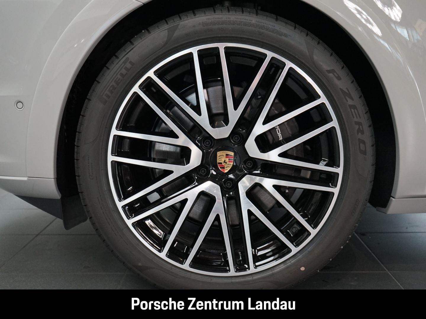 Porsche Cayenne E-Hybrid Burmester InnoDrive Head-Up