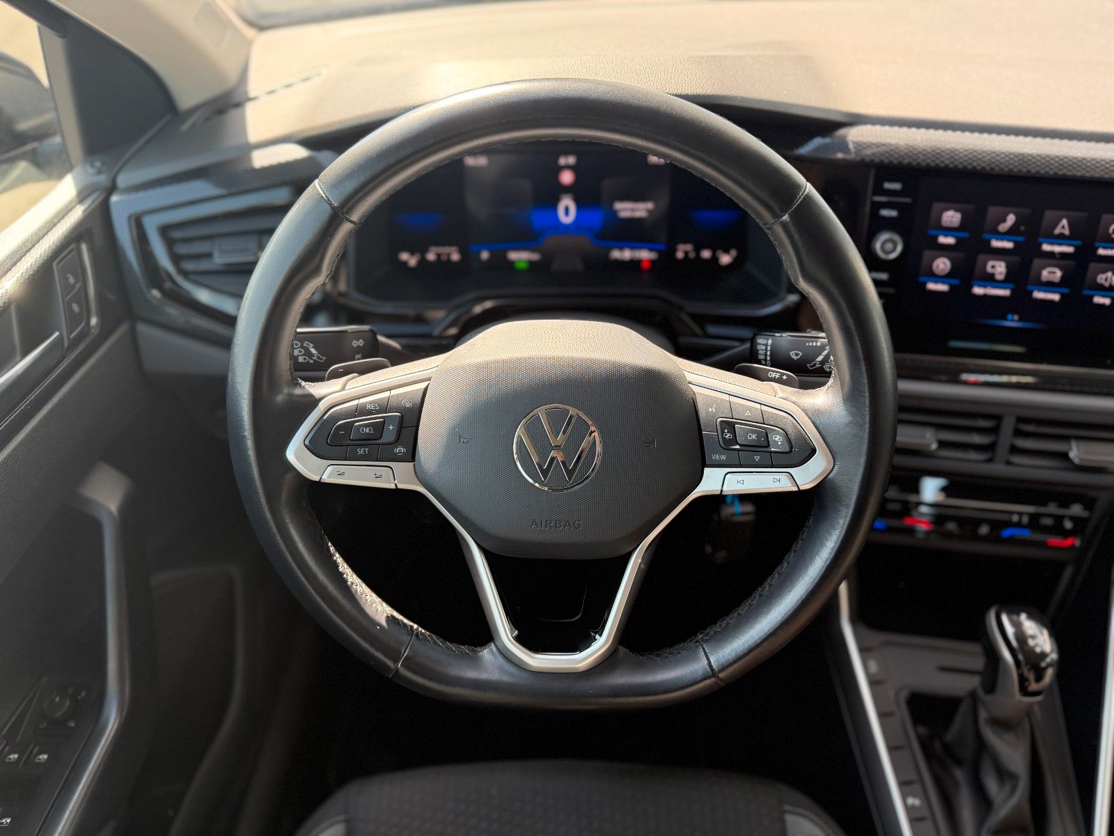 Volkswagen Polo VI Life 70KW DSG - Samsaru's Car Outlet
