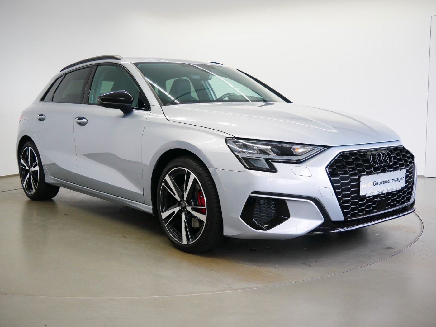 Audi A3 Sportback 35 TFSI advanced - Samsaru's Car Outlet
