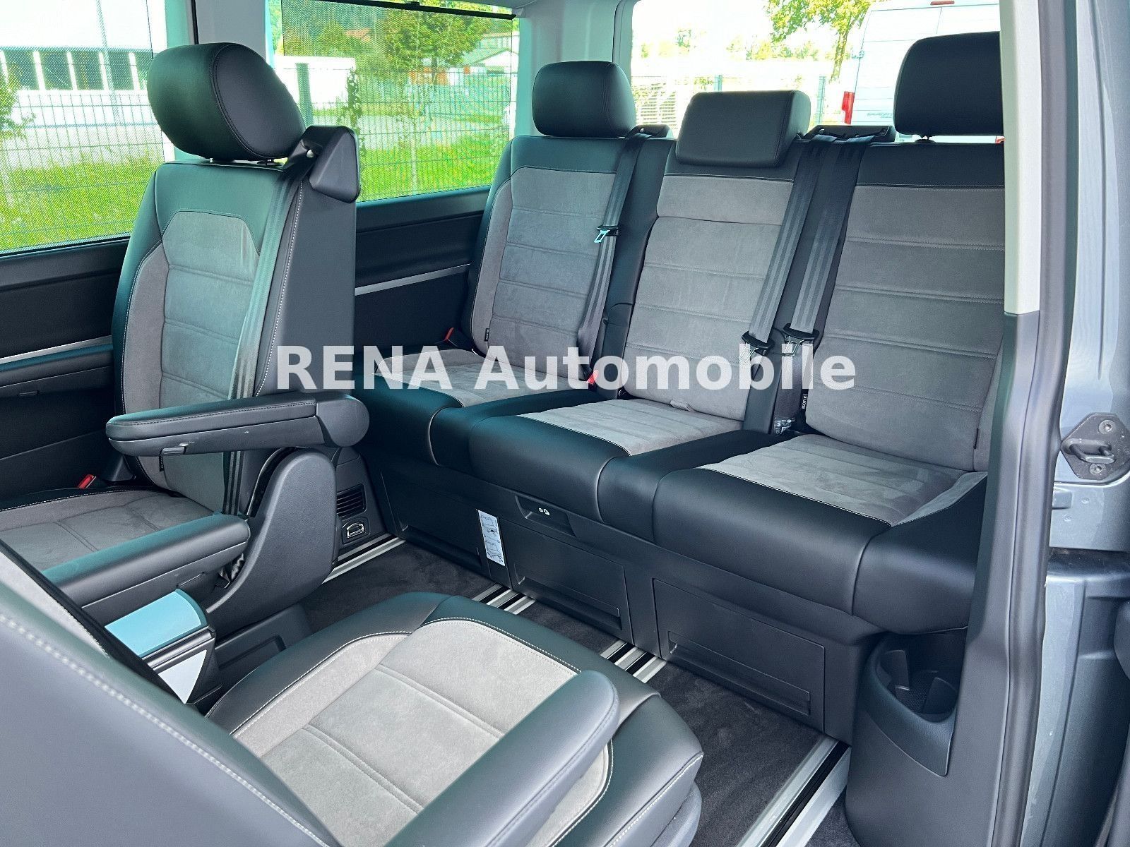 Volkswagen T6 Multivan 4motion - Samsaru's Car Outlet
