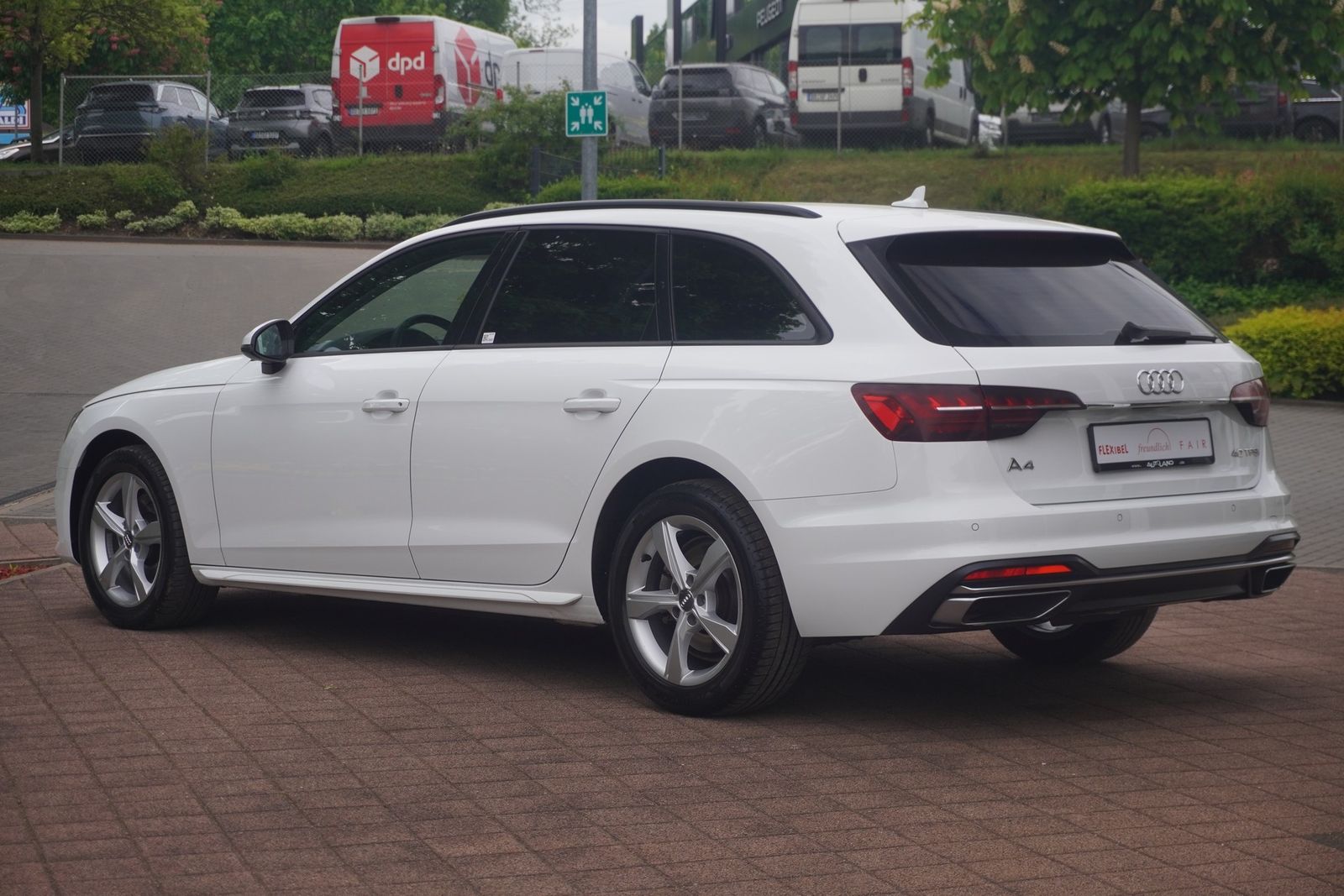 Audi A4 Avant 35 TFSI S-Tronic - Samsaru's Car Outlet