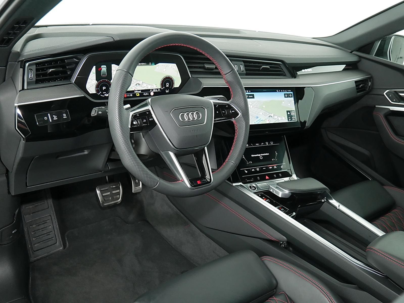 Audi Q8 Sportback S line 55 e-tron quattro - Samsaru's Car Outlet