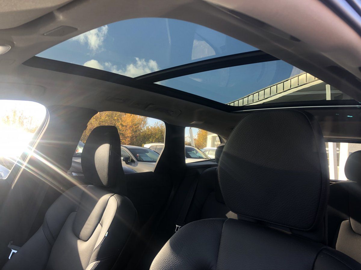 Volvo XC60 T6 AWD Plus Dark Plug in Hybrid