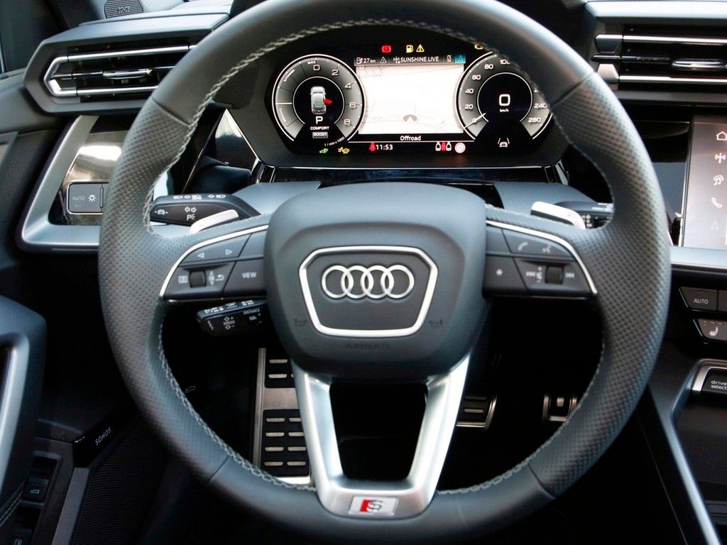 Audi A3 Sportback 40 TFSI e S line 18"|NAVI+VC|PANO|S
