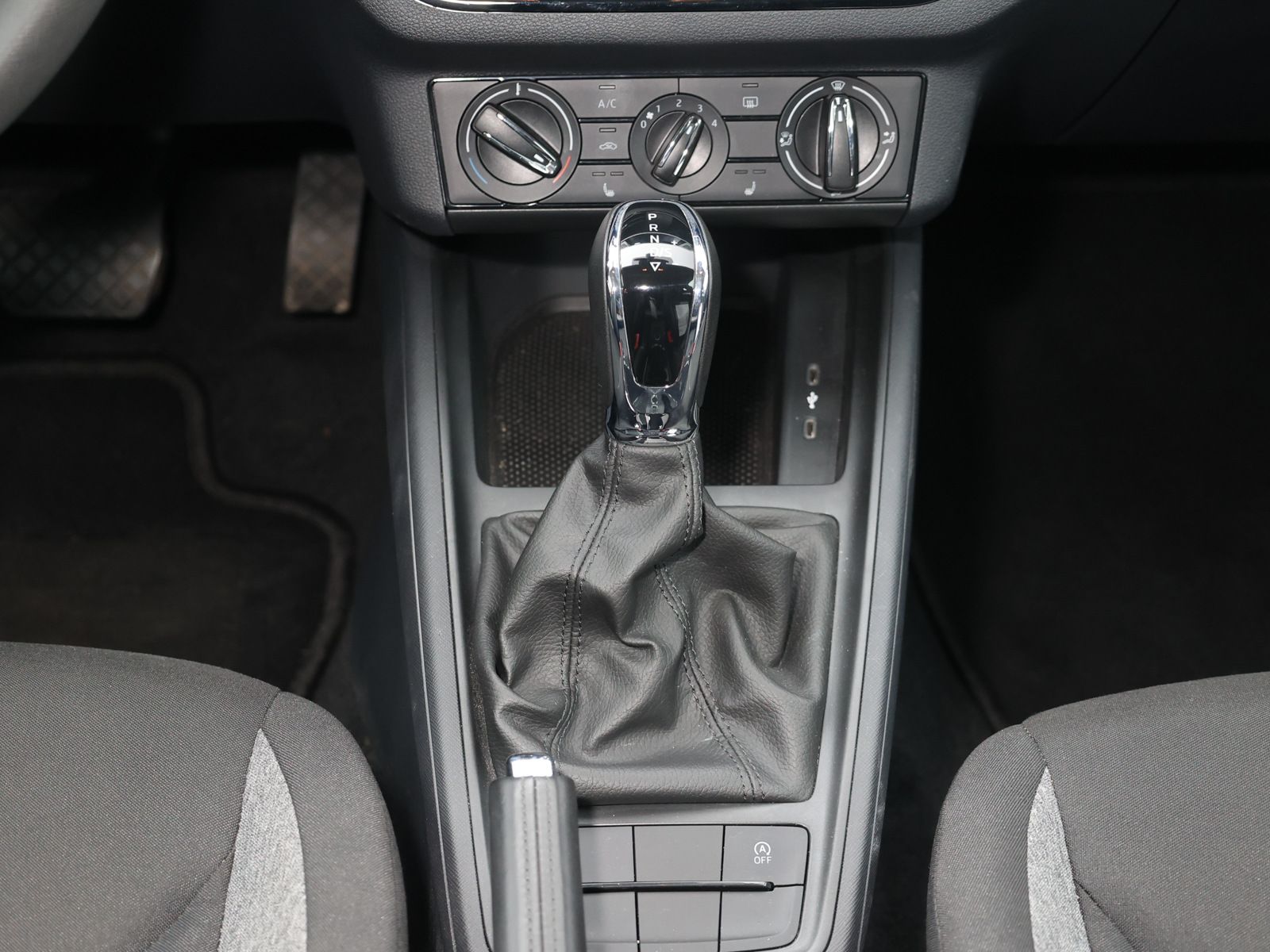 Skoda Kamiq 1.0 TSI Active - Samsaru's Car Outlet