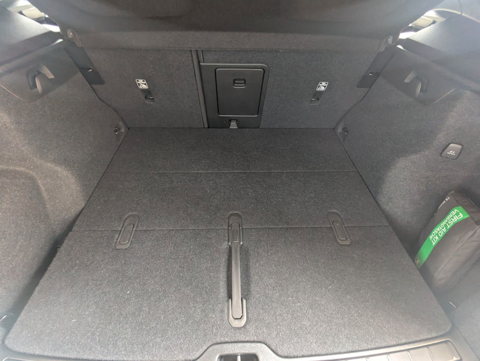 Volvo XC 40 B3 Core AHK