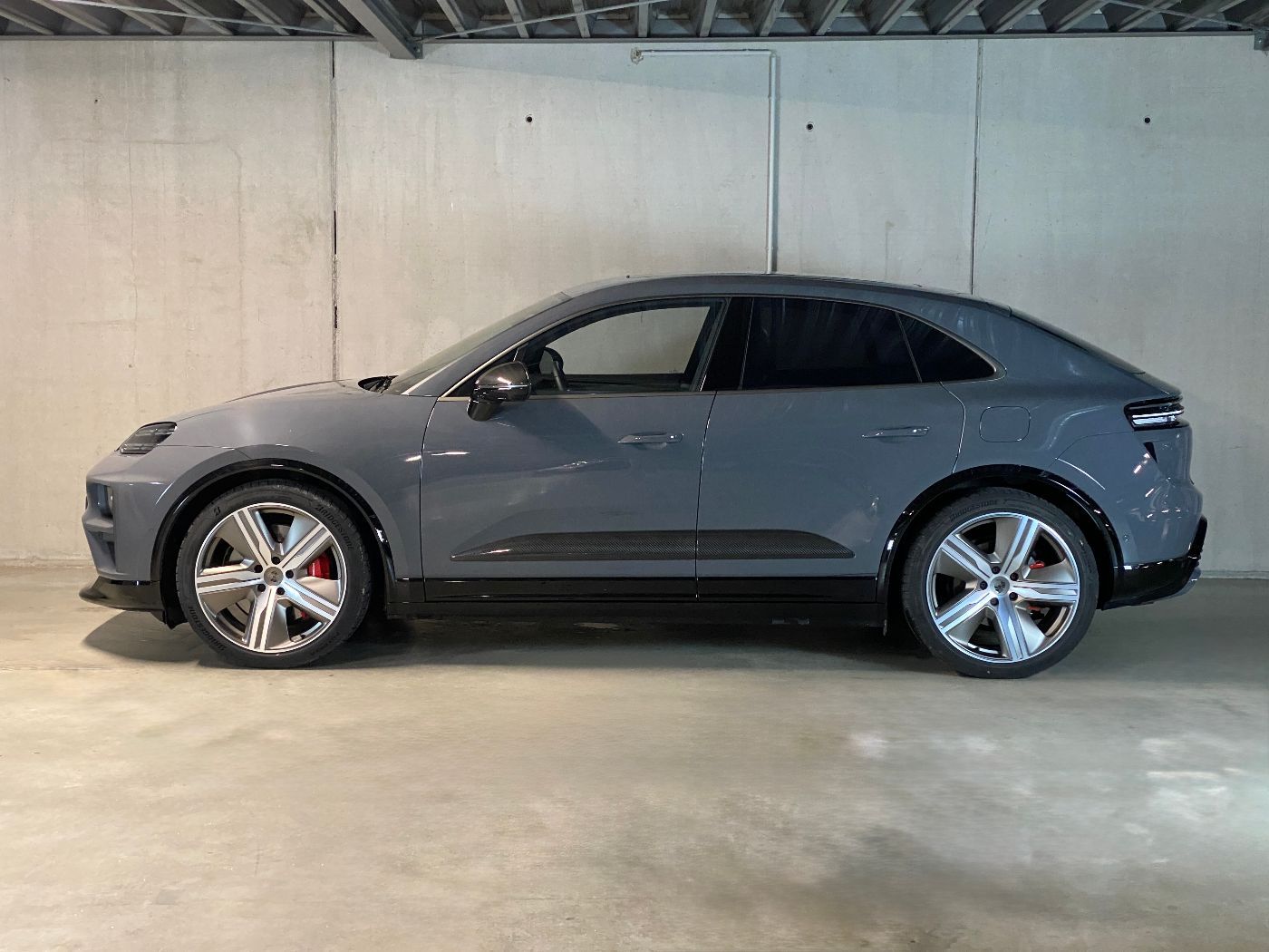 Porsche Macan Turbo | Hinterachslenkung | AHK | 22-Zoll