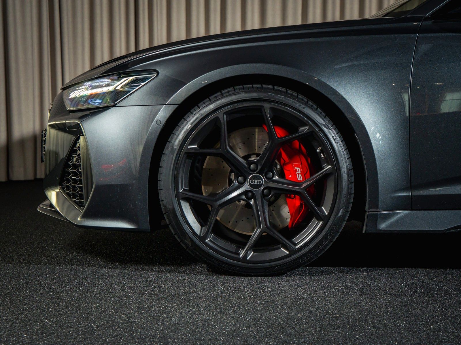 Audi RS6 Avant Performance quattro, B&O, HD, Tour, Ci