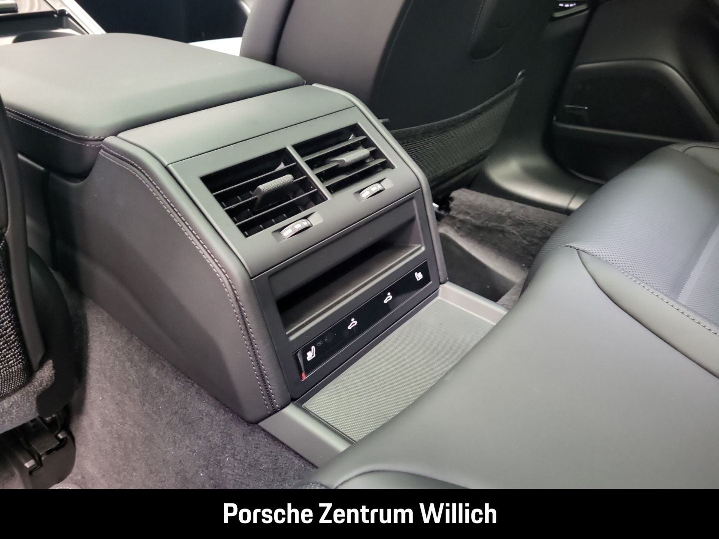 Porsche Panamera 4 E-Hybrid SportDesign InnoDrive BOSE