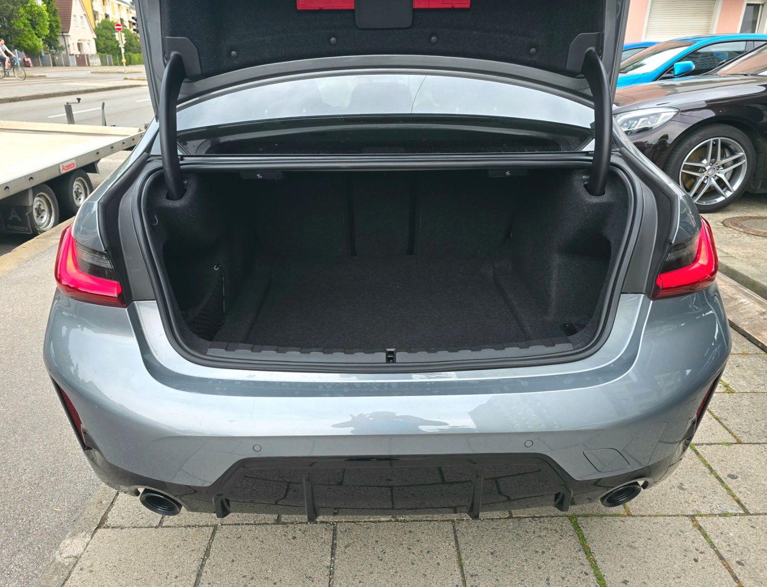 BMW 320 d xDrive M Sport - Samsaru's Car Outlet