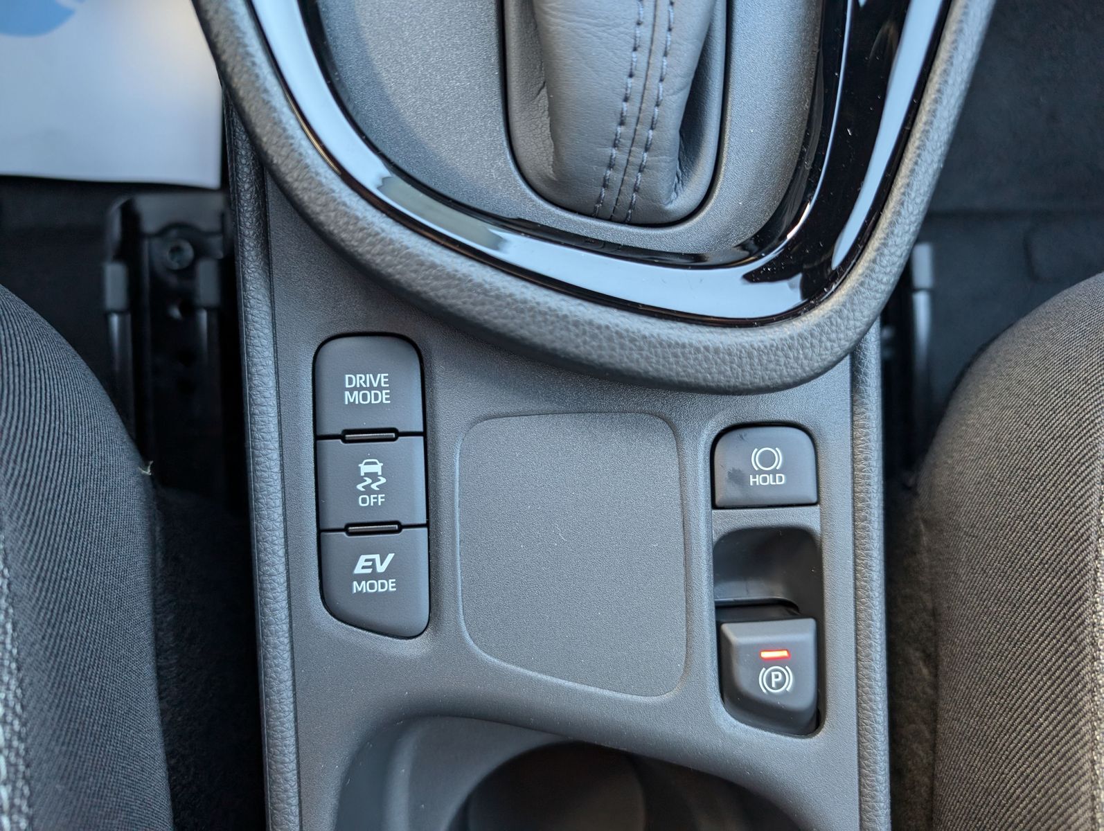 Toyota Yaris Cross 1.5 Hybrid 130 Teamplayer + Pakete