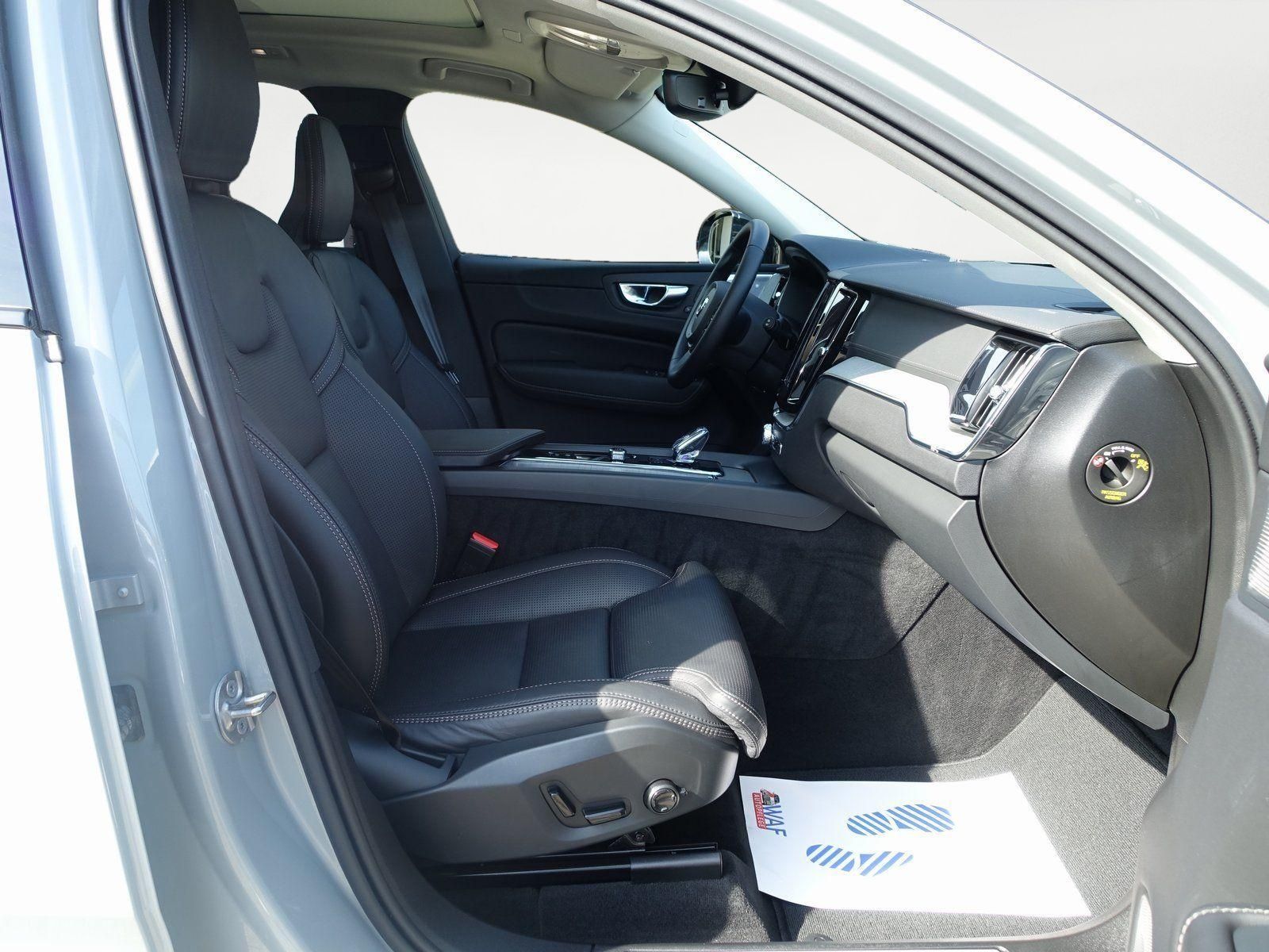 Volvo XC60 Ultra B5 AWD Dark - Samsaru's Car Outlet