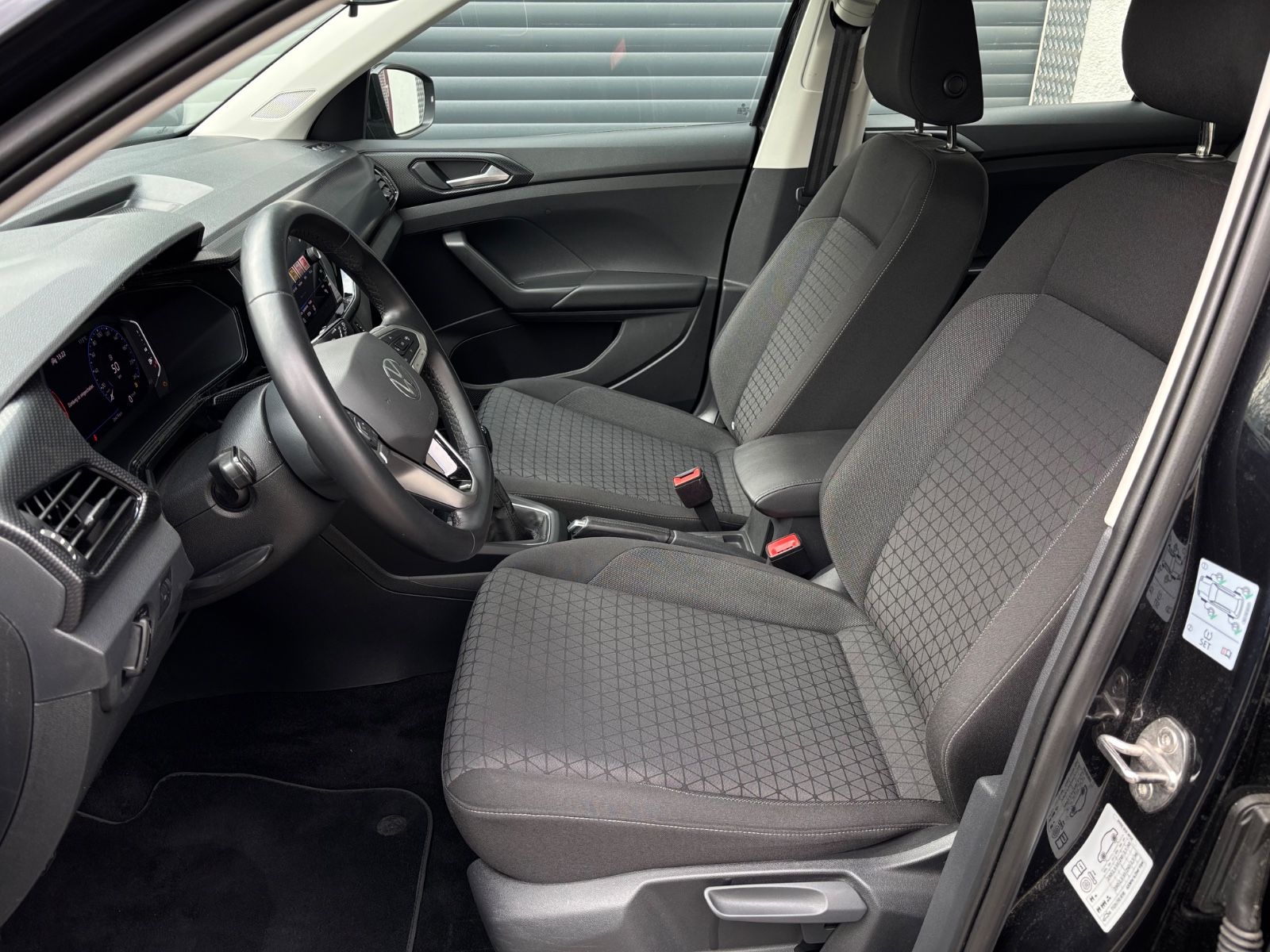Volkswagen T-Cross Life - Samsaru's Car Outlet