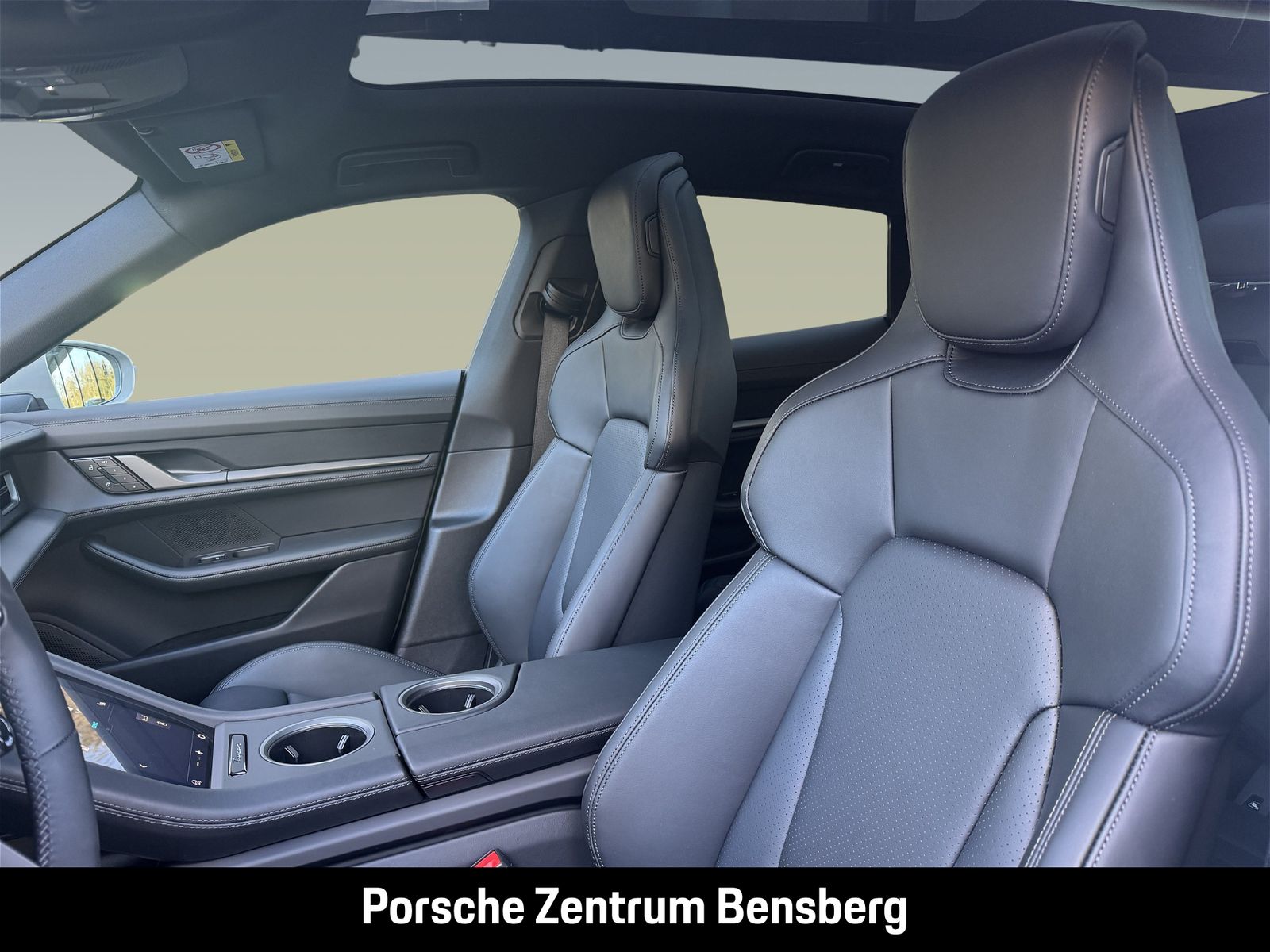 Porsche Taycan 4S Cross Turismo