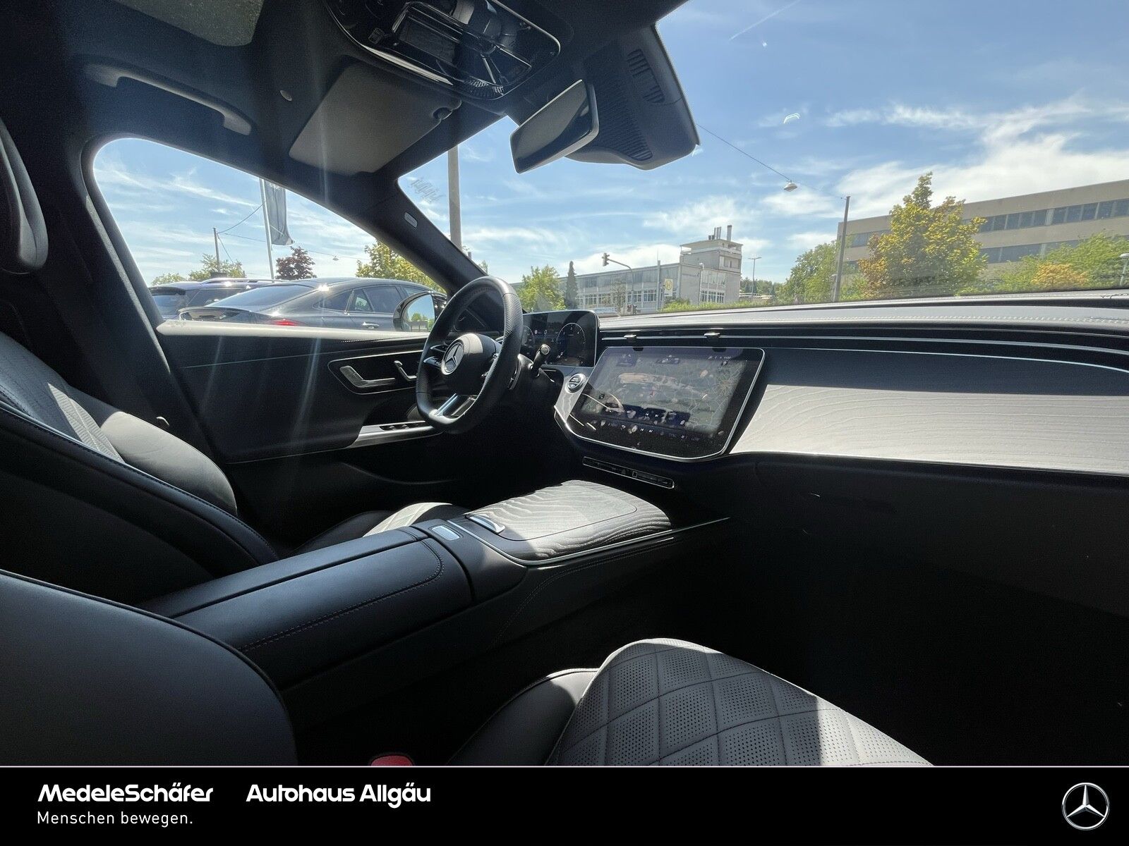 Mercedes-Benz E 450 T d 4M AMG Night Premium+ 20" AHK Pano 360