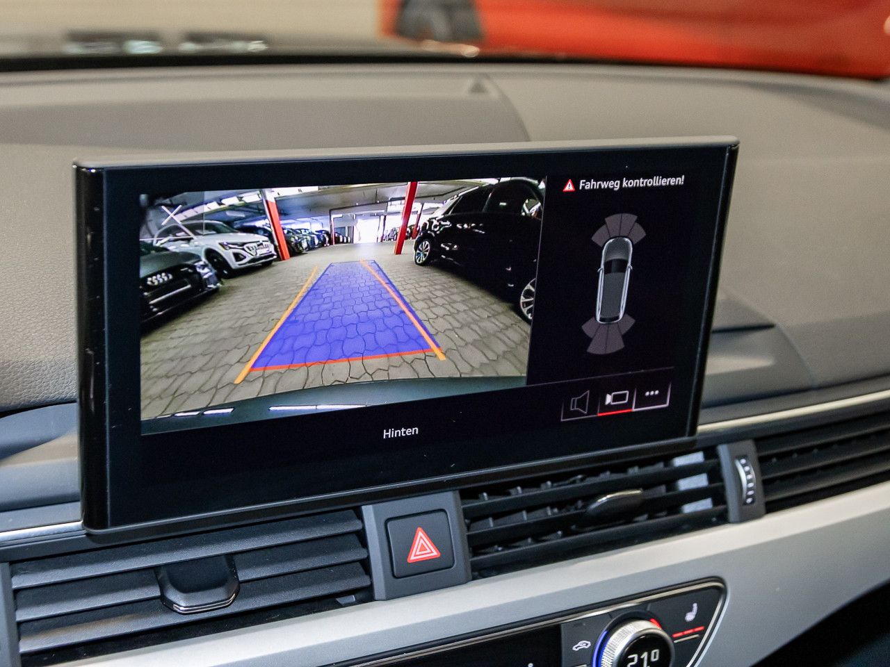 Audi A4 Avant 40 TFSI advanced - Samsaru's Car Outlet