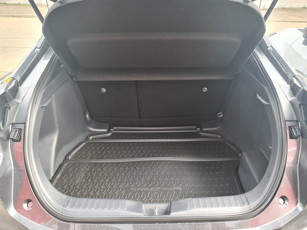 Toyota C-HR 2.0 Hybrid Team Deutschland (AX2)