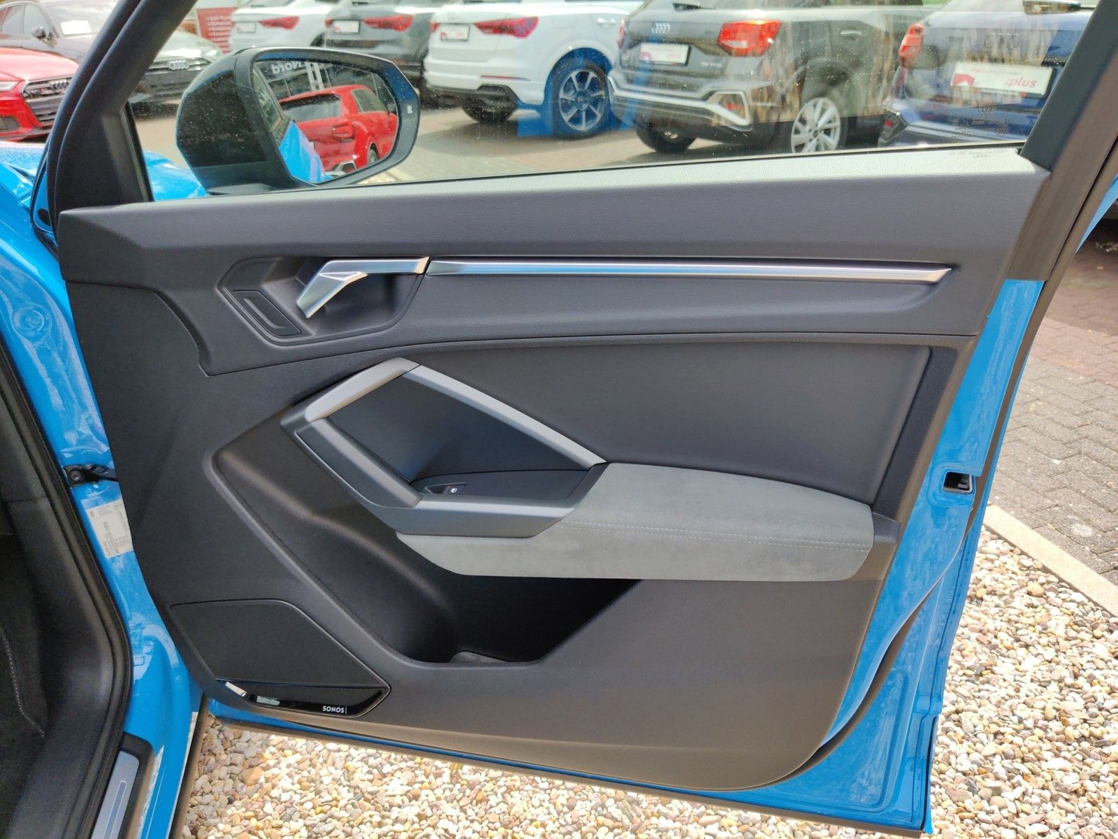Audi Q3 40 TDI quattro S line S tronic - Samsaru's Car Outlet