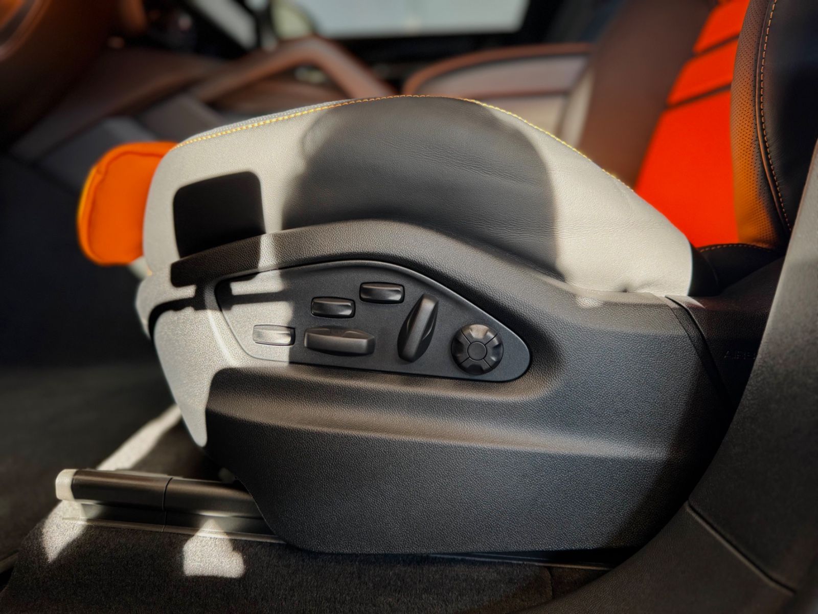 Porsche Cayenne E-Hybrid SB SH MATRIX HAL PANO LUFT TOP